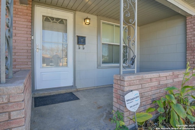 property entrance with a porch