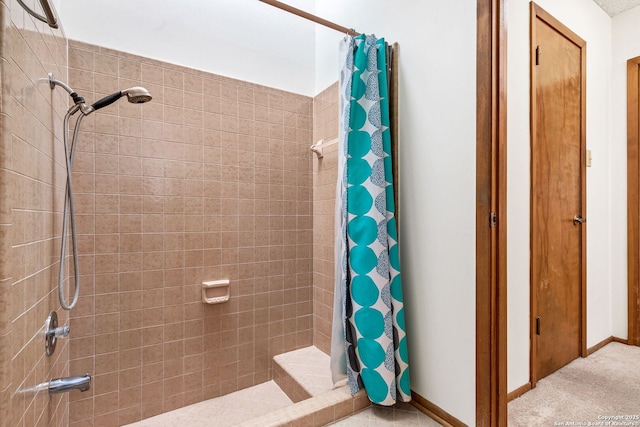 bathroom featuring a shower with curtain