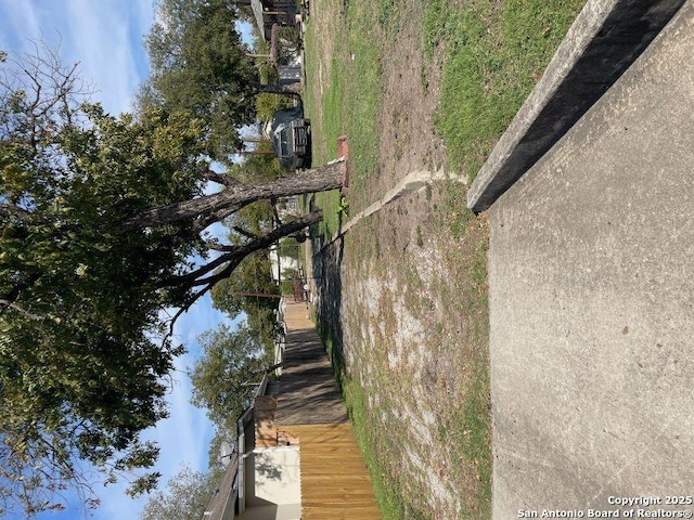 Listing photo 3 for 2511 Ruiz, San Antonio TX 78207