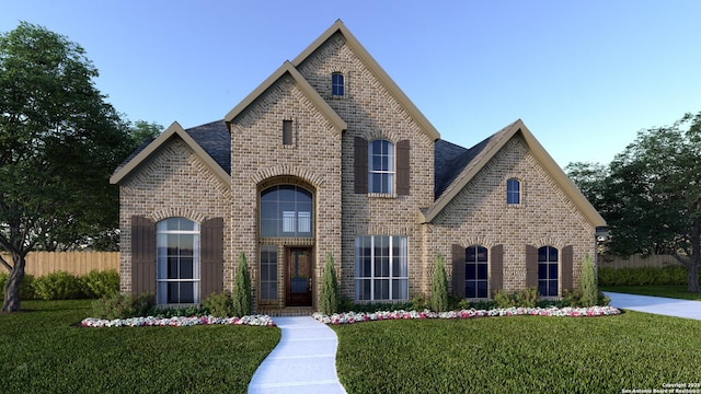 view of front of home featuring a front yard