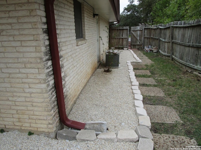 view of yard featuring cooling unit