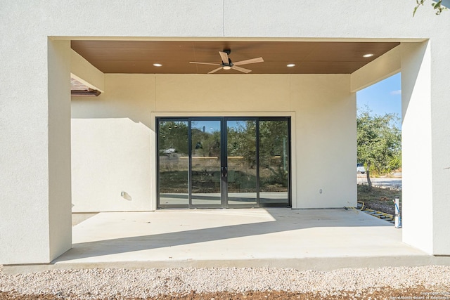 view of patio / terrace with ceiling fan