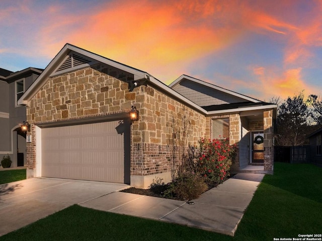 view of front of house featuring a garage