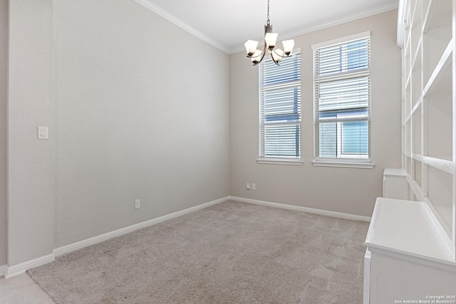 unfurnished room featuring light colored carpet, an inviting chandelier, and crown molding