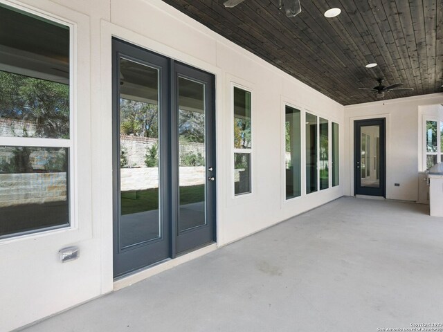 view of patio / terrace with ceiling fan