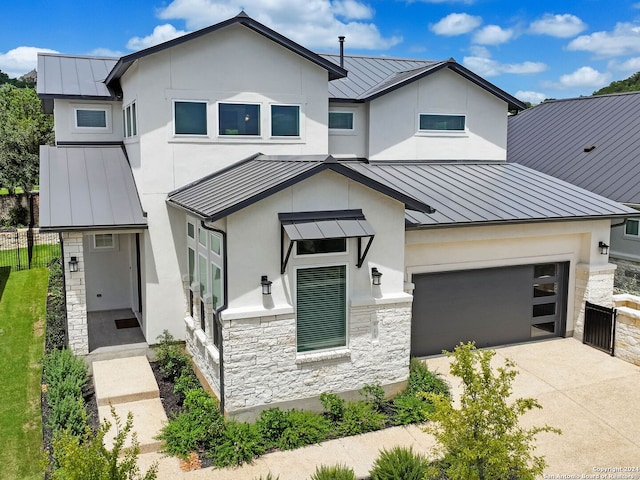 view of modern farmhouse style home