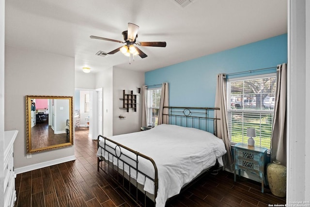 bedroom featuring ceiling fan