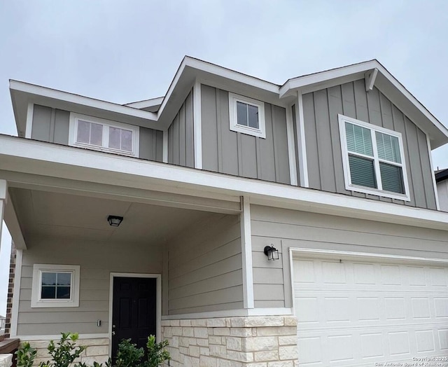 view of front of home with a garage