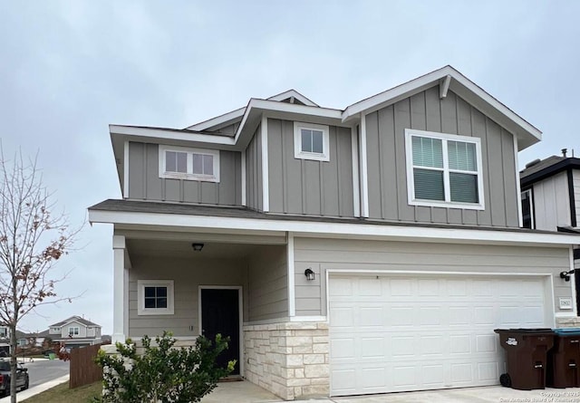 view of front facade with a garage