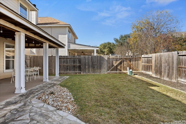 view of yard with a patio area