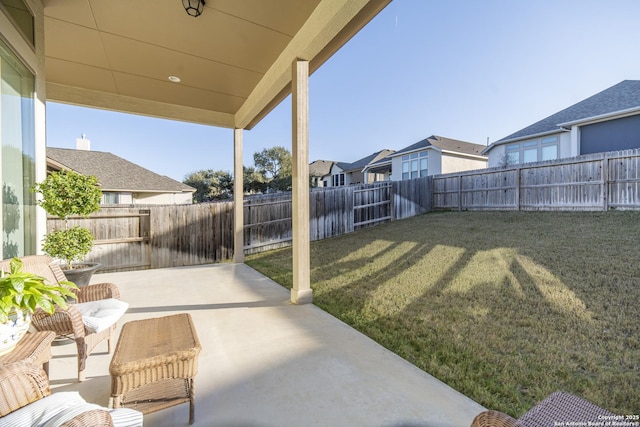 view of yard with a patio area