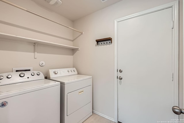 2917 Brogan Crk, New Braunfels, TX 78130 - laundry room featuring washing machine and dryer