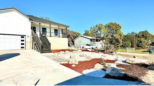 view of front facade featuring covered porch