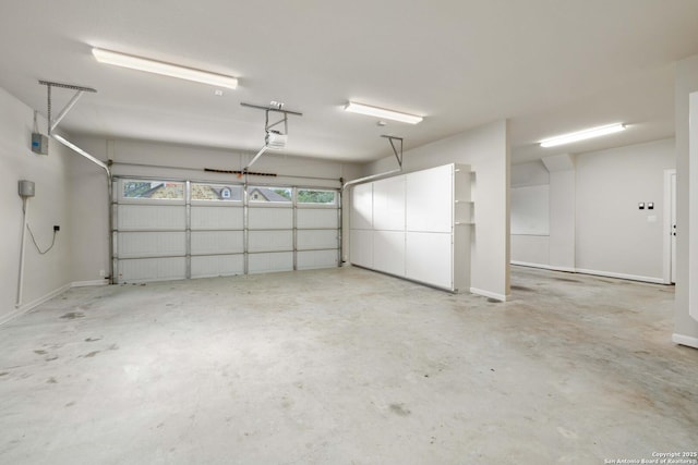 604 Hannahs Run, New Braunfels, TX 78130 - garage featuring baseboards
