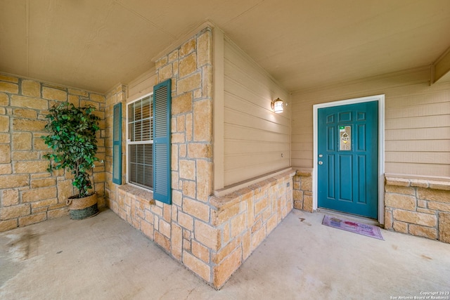 view of property entrance