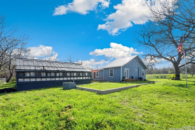 exterior space featuring a yard