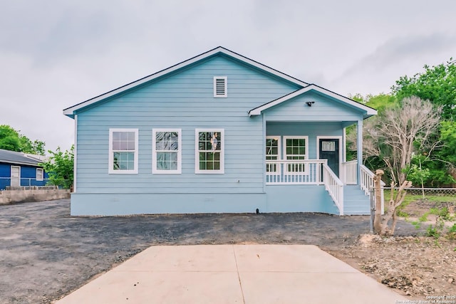 view of front of property featuring a porch