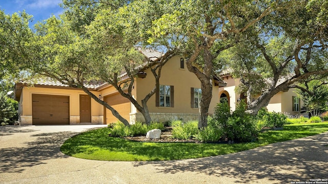 view of mediterranean / spanish home