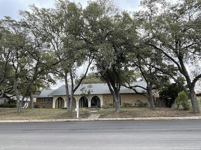 view of front of house