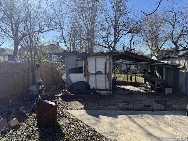 exterior space featuring an outbuilding