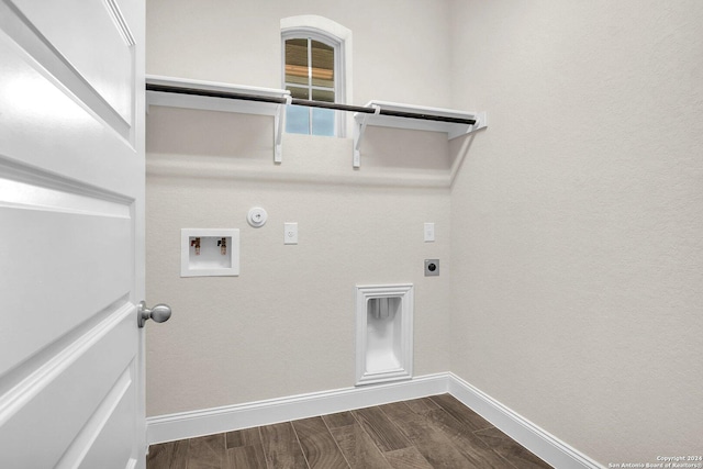 clothes washing area featuring hookup for an electric dryer, gas dryer hookup, and hookup for a washing machine