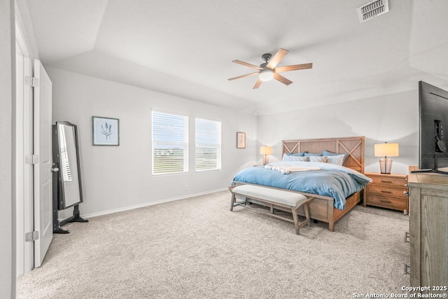 carpeted bedroom featuring ceiling fan