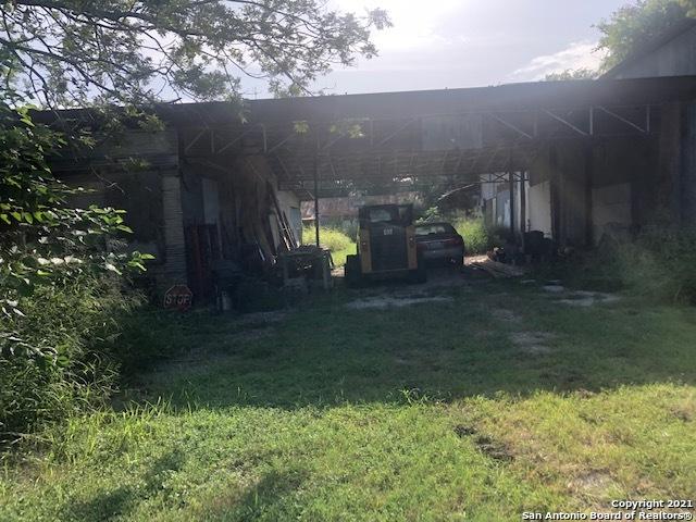 Listing photo 2 for 550 W Broadview Dr, San Antonio TX 78228