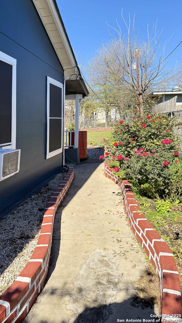 view of yard featuring cooling unit