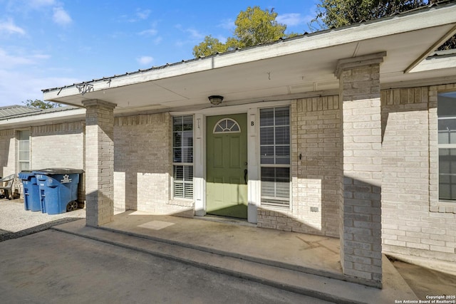 view of property entrance