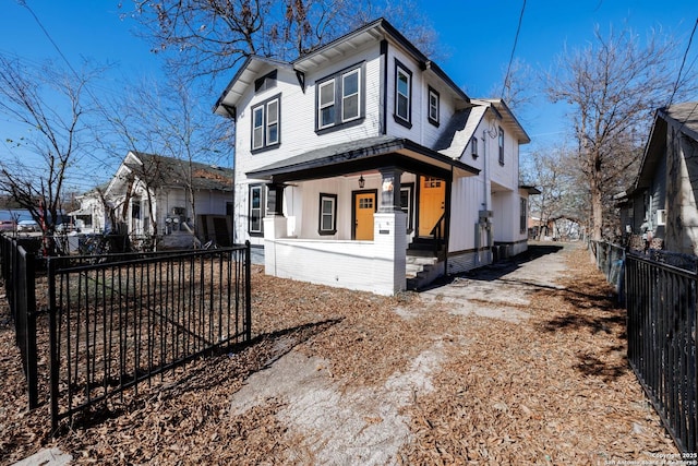 view of front of property with covered porch