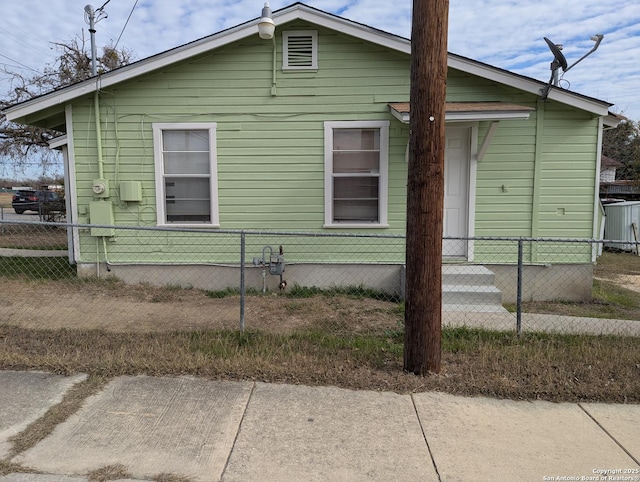 view of home's exterior