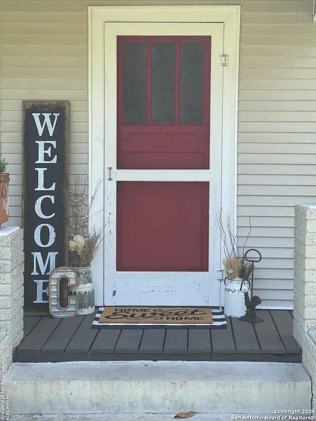 view of entrance to property