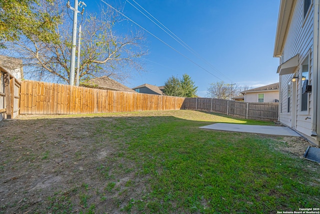 view of yard with a patio area