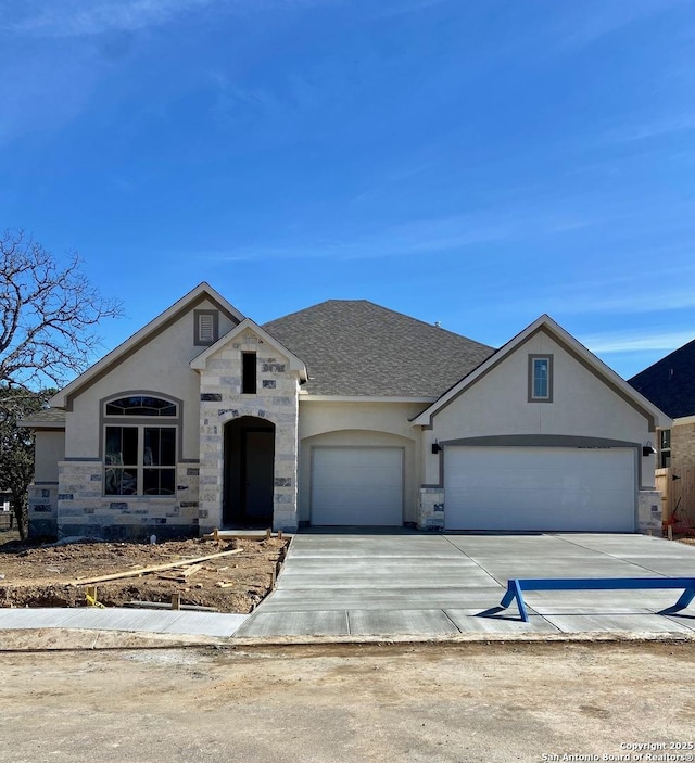 view of front facade with a garage