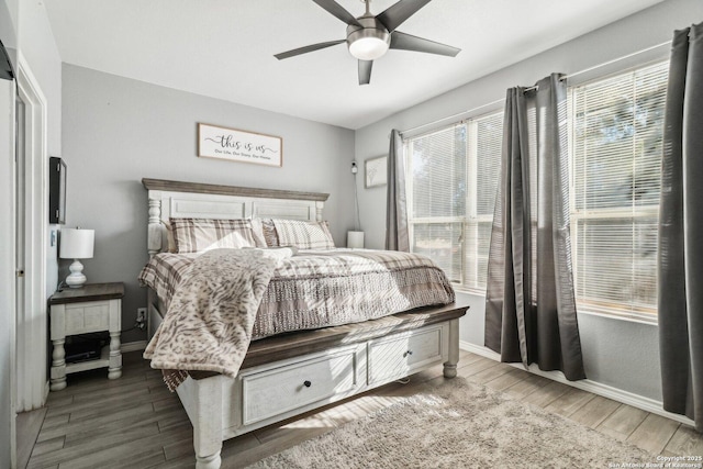 bedroom featuring ceiling fan