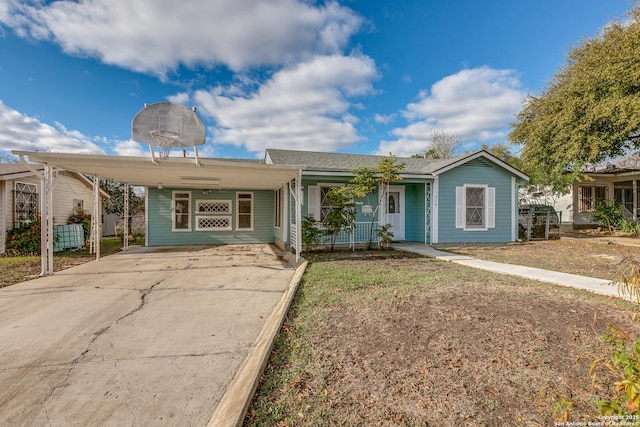 single story home with a carport