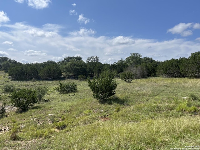 Listing photo 3 for 137 Palomino Spgs, Bandera TX 78003