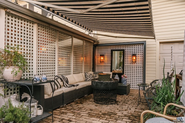 view of patio / terrace featuring an outdoor hangout area