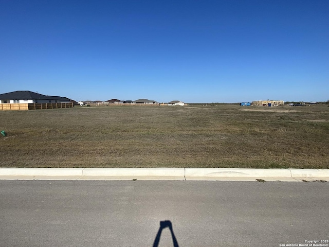 125 Albion Ct, Poteet, TX 78065