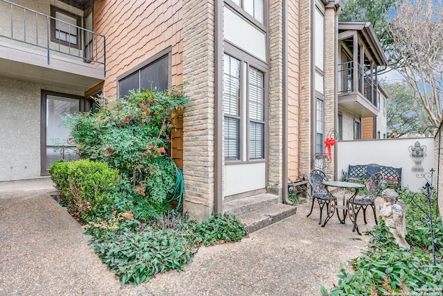 exterior space featuring a patio area