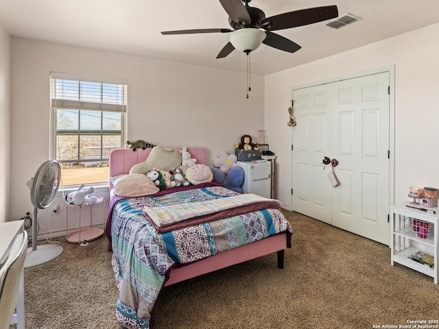 carpeted bedroom featuring ceiling fan