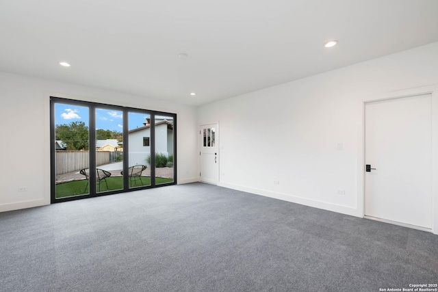 view of carpeted spare room