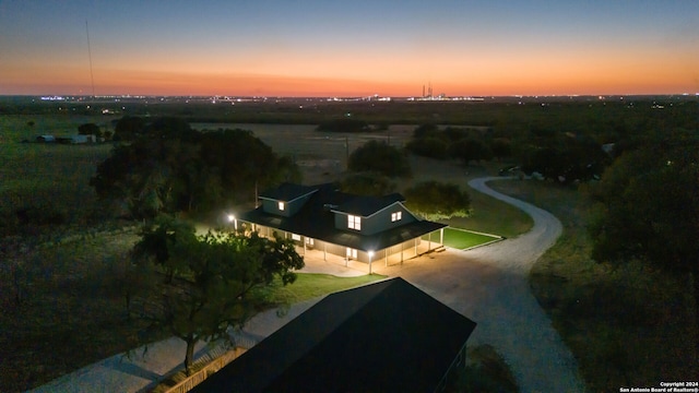 view of aerial view at dusk