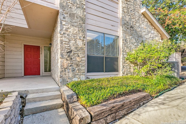 view of entrance to property