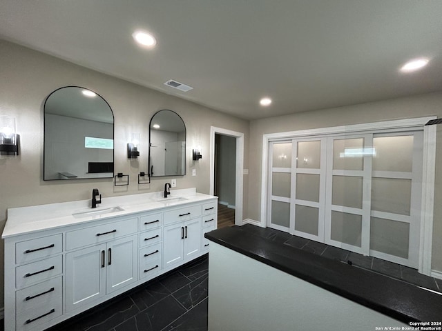 bathroom with vanity