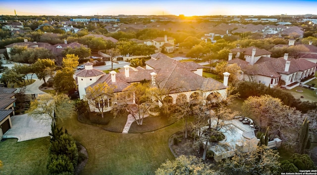 view of aerial view at dusk