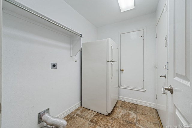 laundry room with electric dryer hookup