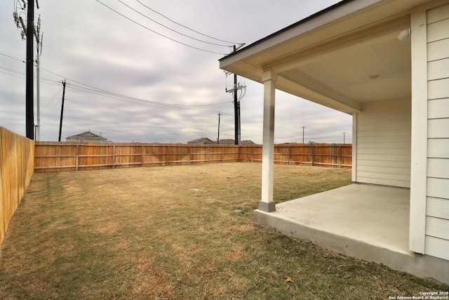 view of yard with a patio