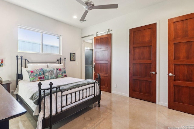 bedroom with ceiling fan