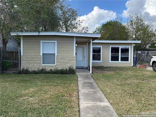 view of front of home with a front yard